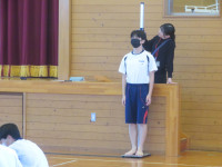 ３年４