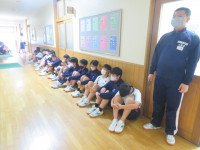 ３年５